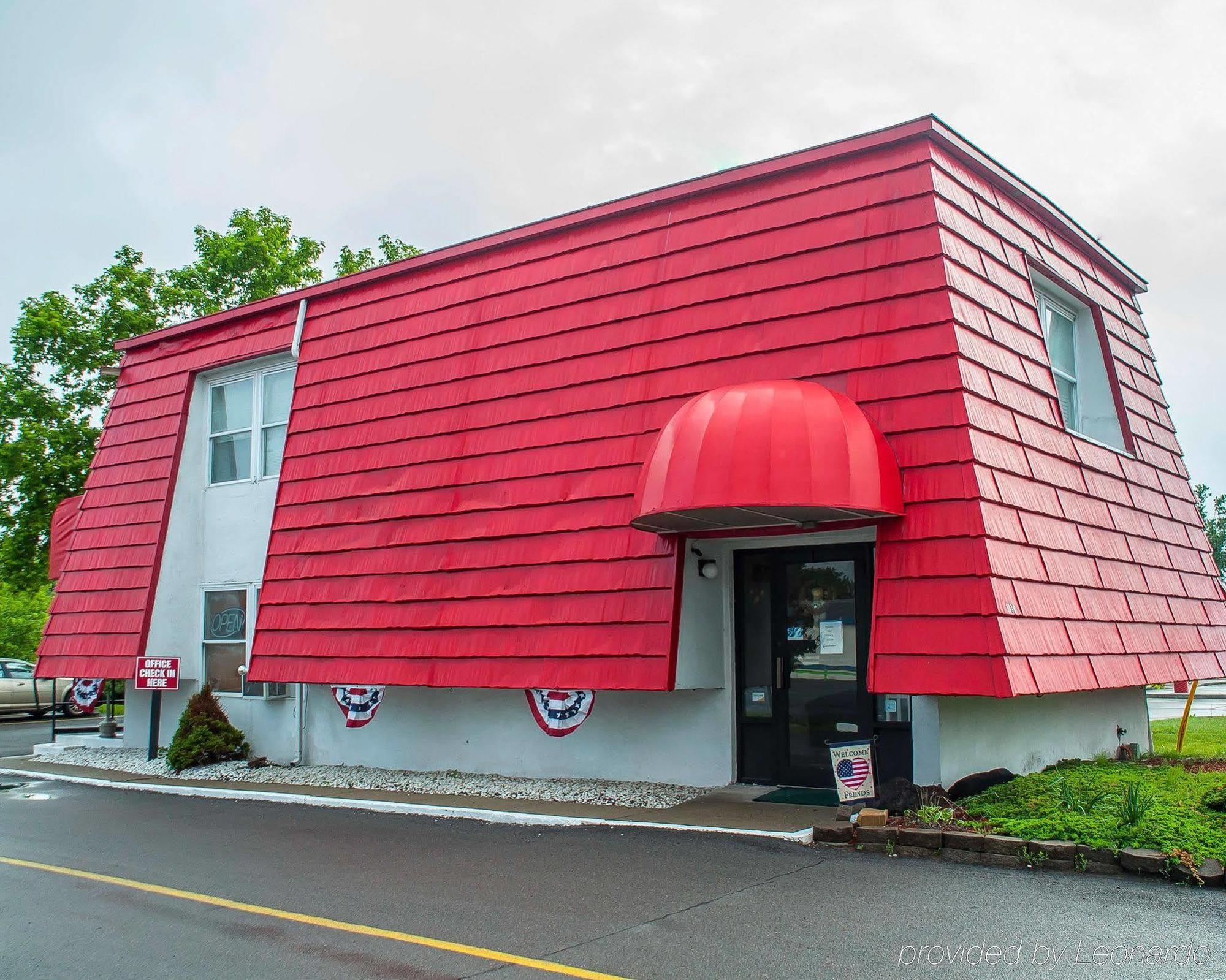 沃特敦 Adirondack Efficiencies酒店 外观 照片